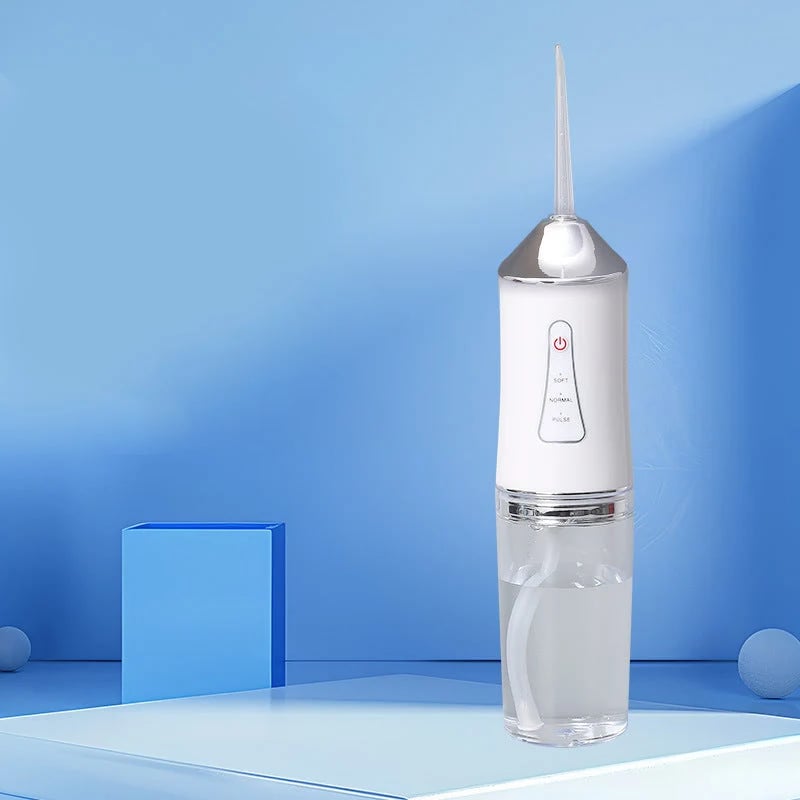 White flosser with 1 nozzle